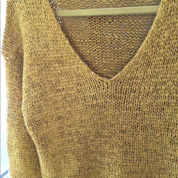 Hand  knit look top - Picture 3 of 4